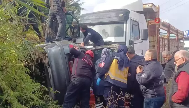 Manisa'da kontrolden çıkan otomobil refüjden aşağıya uçtu: 1 yaralı