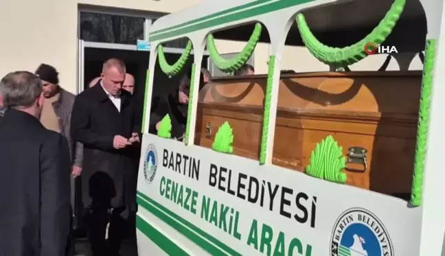 Bartın'daki Feci Kazada Hayatını Kaybeden Gençlerin Cenazeleri Ailelerine Teslim Edildi