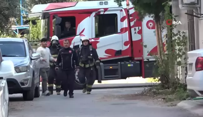 Küçük Çocuğun Yangın Anındaki Panik Anı İtfaiye Ekiplerini Hareket Geçirdi