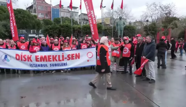 Emekli-Sen'den Asgari Ücret ve Emekli Maaşları İçin Kartal Meydanı'nda Eylem