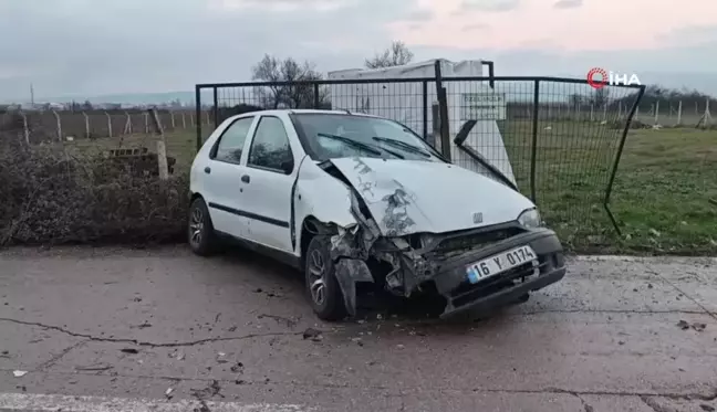 Hapşıran Sürücü Kontrolden Çıktı: 2 Yaralı