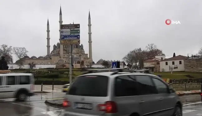 Edirne'de Sağanak Yağış Hayatı Olumsuz Etkiledi