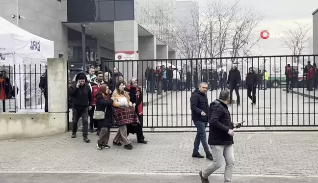 Mühimmat Fabrikası Patlamasında Hayatını Kaybeden İşçilerin Naaşları Ailelerine Teslim Edildi