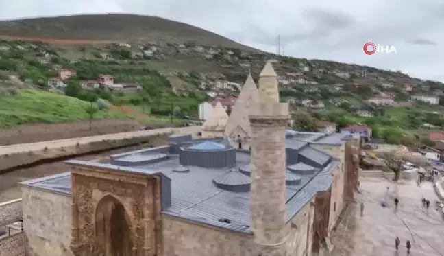 UNESCO'nun Eşsiz Eseri Divriği Ulu Camii 150 Bin Ziyaretçiyi Ağırladı