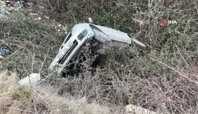 Şarampole Uçan Otomobildeki Öğretim Görevlisi Yaralandı