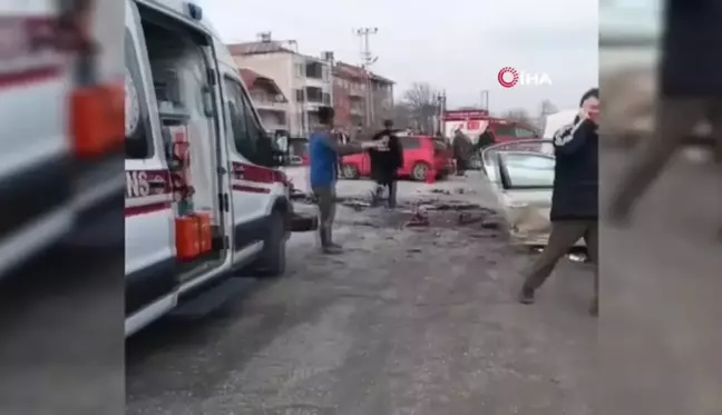 Amasya'da Kafa Kafaya Çarpışma: 6 Yaralı