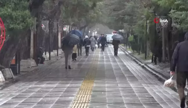 Kırklareli'nde Kar Yağışı Etkili Olmaya Başladı