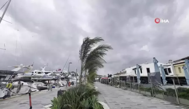 Marmaris'te Yağışlı Hava Etkisini Sürdürüyor