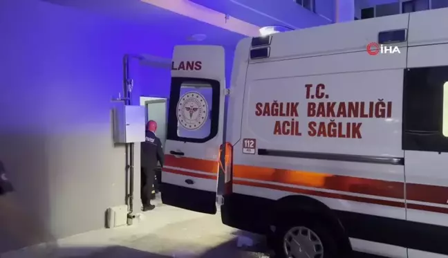 Düzce'de Yapım Aşamasındaki Asansör Düştü, 3 Yaralı