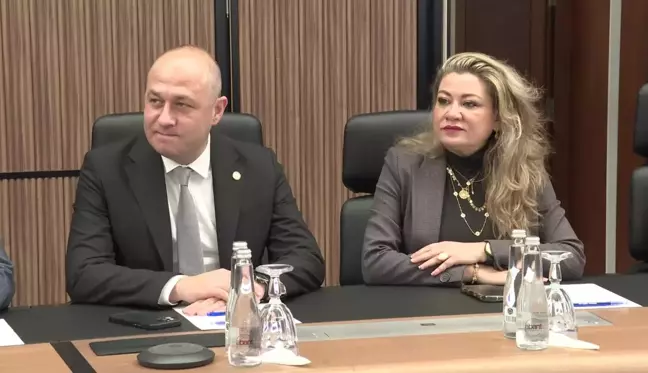 CHP Genel Başkanı Özgür Özel, TEB Heyetini Kabul Etti