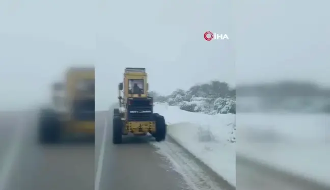 Çanakkale'de Kış Mücadelesi: Köy Yolları Açılıyor