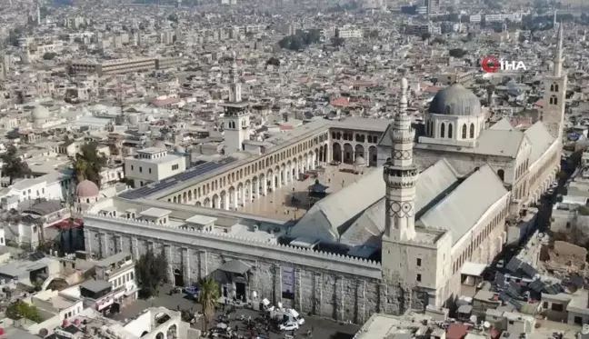 Emevi Camii'nde Restorasyon Öncesi Son Cuma Namazı ve PKK Protestosu