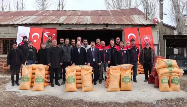 Oltu'da Afetzede Çiftçilere Gübre Desteği Dağıtıldı