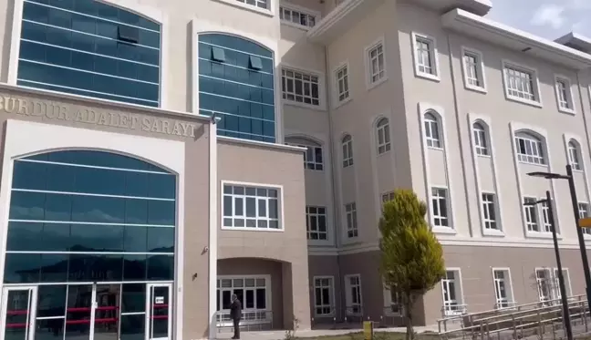 Burdur'da Uyuşturucu Ticareti Yapan 7 Kişiye Ağır Cezalar