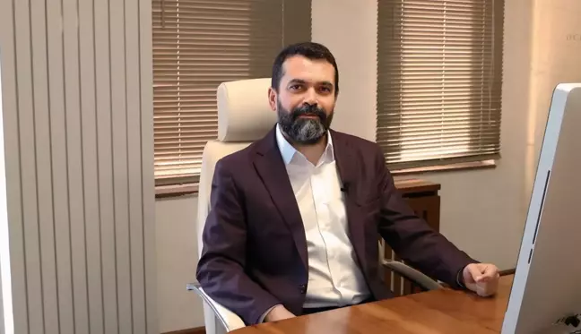 Dr. Ekrem Teymur: 