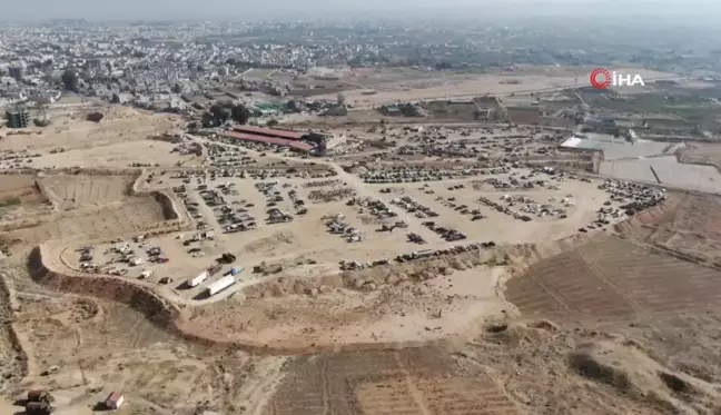 Esad'ın el koyduğu binlerce araç, sahiplerini bekliyor