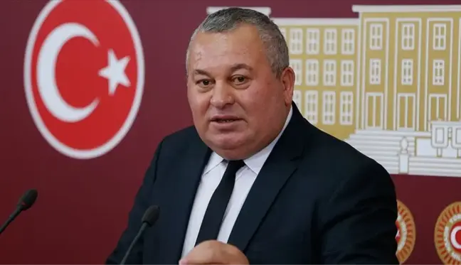 Cemal Enginyurt CHP'ye mi katıldı? Cemal Enginyurt hangi partiden?