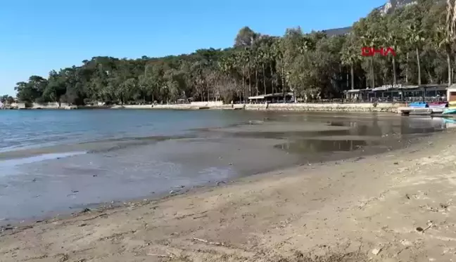 Akyaka'da Deniz Suyu 30 Metre Çekildi, Deprem Korkusu Yersiz