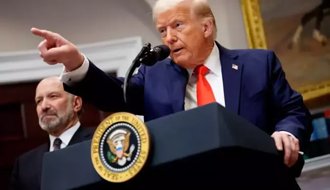 Grönland Başbakanı Egede'den Trump'a yanıt: Biz satılık değiliz