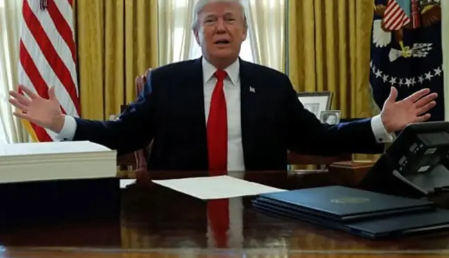Trump, Elon Musk'a Destek İçin Tesla Araç Satın Aldı