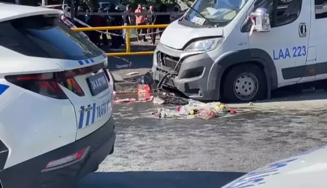 Kağıthane'de minibüs yayaların arasına daldı: 1 ölü, 4 yaralı