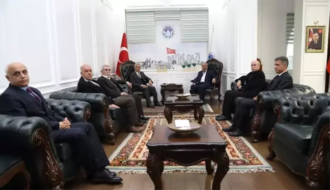 Güder'e 'Hayırlı Olsun' Ziyaretleri Sürüyor