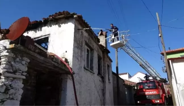 Oğlunu sünnet ettirmek için topladığı 17 bin lira yangında kül oldu