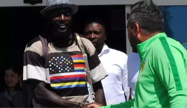 Çaykur Rizespor'dan Adebayor hamlesi! Menajeriyle görüşülecek