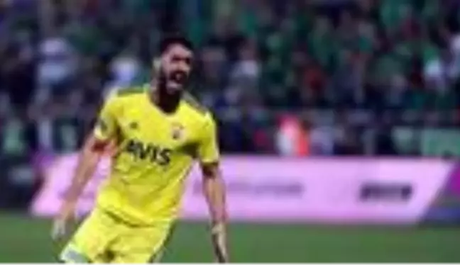 Tolga Ciğerci Fenerbahçe'den ayrılıp Bundesliga'ya dönüyor! Wolfsburg'la anlaşma sağladı