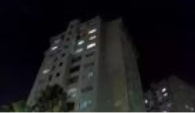 İstanbul'da olaylı gece! Cinnet getiren kadın kocasını bıçakladı, çocuğunu 11'nci kattan atmak istedi