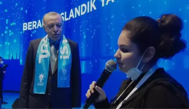 Görme engelli Tuana Şahin, Cumhurbaşkanı Erdoğan'a 'Bana her şey seni hatırlatıyor' şarkısıyla sürpriz yaptı