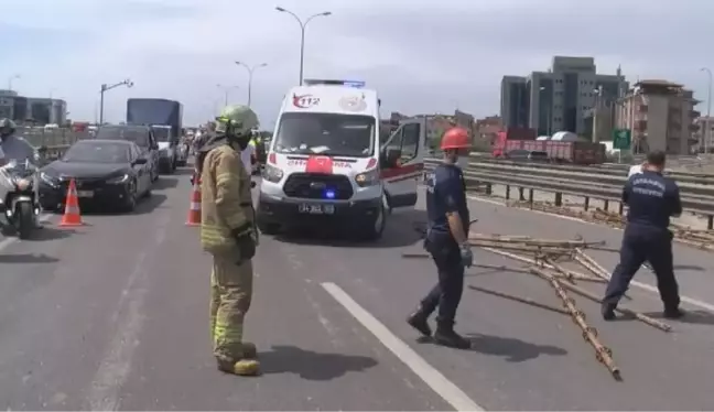 SAMANDIRA TEM OTOYOLU'NDA TIR DEVRİLDİ, YOL TRAFİĞE KAPANDI