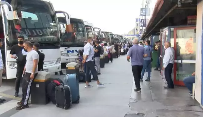 15 TEMMUZ DEMOKRASİ OTOGARI'NDA KURBAN BAYRAMI ÖNCESİ YOĞUNLUK HAVADAN GÖRÜNTÜLENDİ