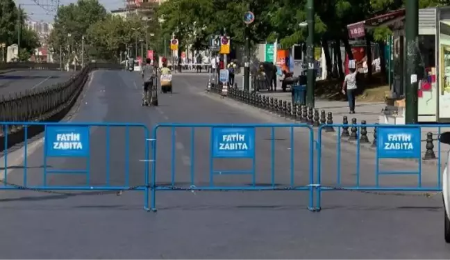 ESNAF VE NAKLİYECİLER ORDU CADDESİ'NİN TRAFİĞE KAPATILMASINI PROTESTO ETTİ