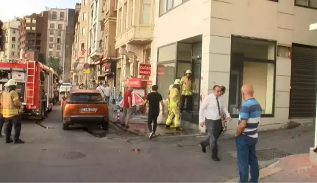 BEYOĞLU'NDA OTELDE YANGIN