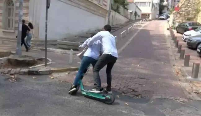 İSTANBUL'DA KURALLARA UYMADAN KULLANILAN SCOOTERLAR TEHLİKE SAÇIYOR