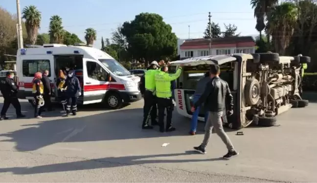 Son dakika haber | OSMANİYE'DE YARALI TAŞIYAN AMBULANS DEVRİLDİ; 3'Ü SAĞLIK ÇALIŞANI 4 YARALI