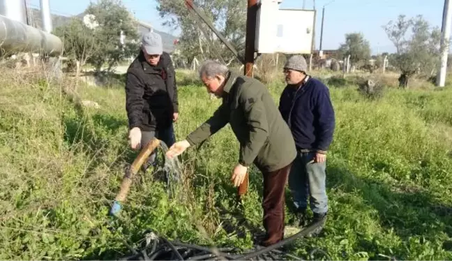 TEDİRGİN EDEN ÇATLAKLARIN ARDINDAN SULAMA KUYULARINDA SICAK SU AKMAYA BAŞLADI