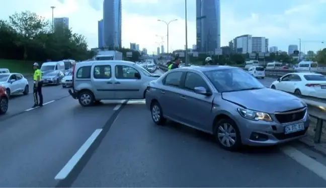 MALTEPE'DE ZİNCİRLEME KAZA