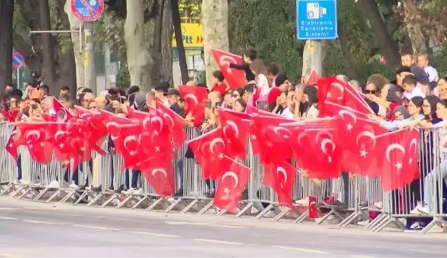 VATAN CADDESİ'NDE CUMHURİYET BAYRAMI 100'ÜNCÜ YIL TÖRENİ-2