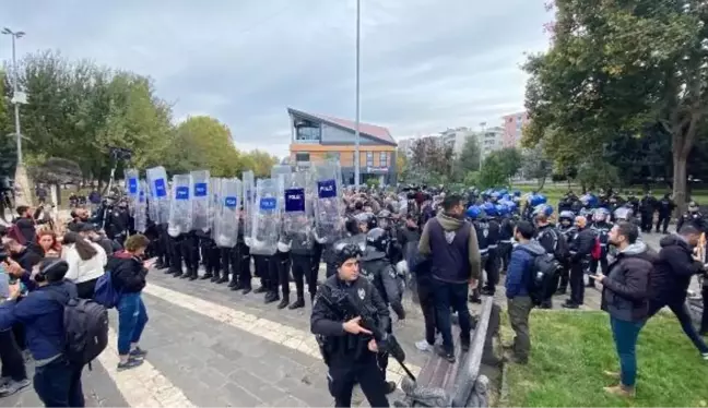 Diyarbakır'da Öcalan Yürüyüşüne Polis Müdahalesi: 51 Kişi Gözaltına Alındı