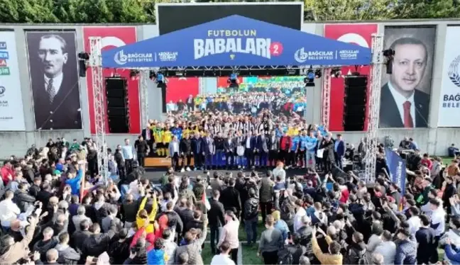 Bağcılar'da düzenlenen 'Futbolun Babaları' turnuvası sona erdi