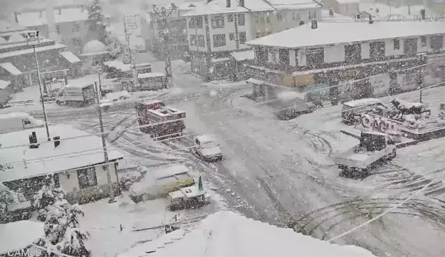 Kastamonu'da Ekim Ayında Kar Yağışı Etkili Oldu