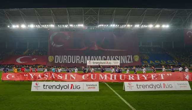 MKE Ankaragücü taraftarından TUSAŞ için anlamlı koreografi: 