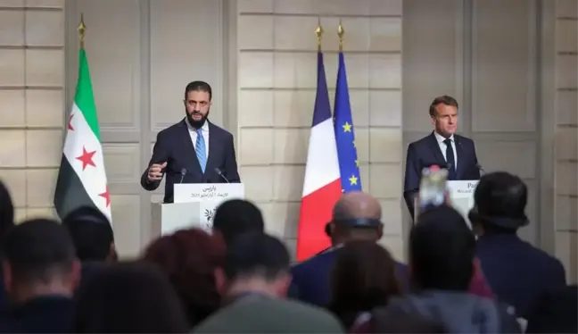 Macron'dan Suriye'ye Yönelik Yaptırımları Kaldırma Çağrısı