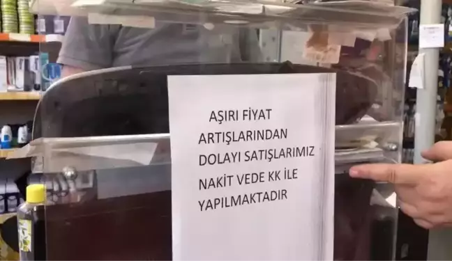 Adanalı Esnaf: Haftalık Değil, Günlük, Saatlik Fiyat Değişiyor. Sattığımızı Yerine Koyamıyoruz. Bu Nedenle Veresiye Veremiyoruz