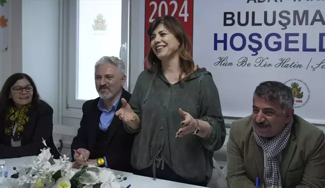 DEM Parti İBB Başkan adayları Kadıköy ve Bakırköy'de seçim çalışmalarına devam ediyor