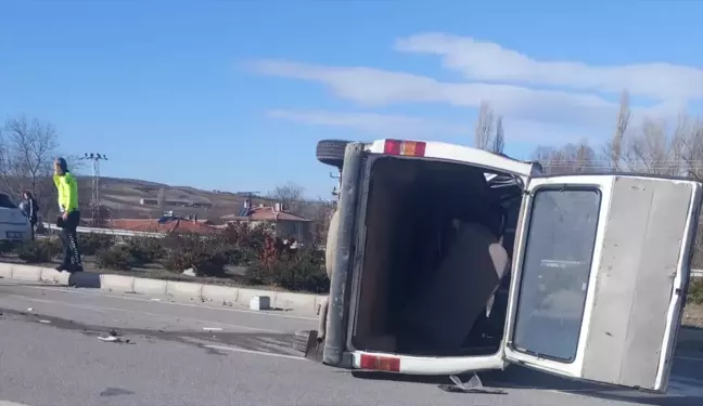 Çorum'da Trafik Kazası: 1 Ölü, 3 Yaralı