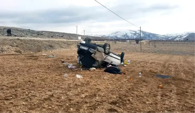 Burdur'da Otomobil Tarlaya Uçtu: 1 Ölü, 2 Yaralı