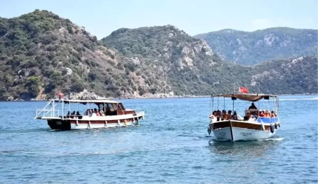Marmaris'in tekne dolmuşları ilgi görüyor